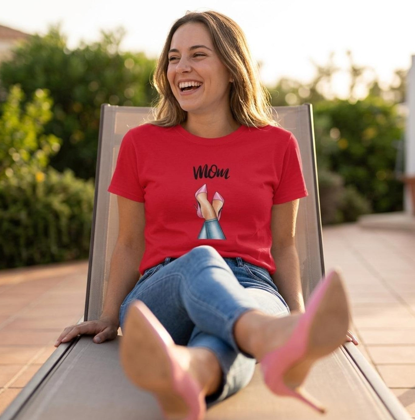 Muttertag Shirt Damen | Mom High Heels | Geschenk für Mama, VYBRYS, DTF-Druck